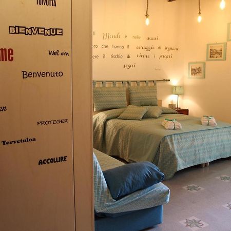 Appartement Dimora Via Col Vento à Naples Extérieur photo