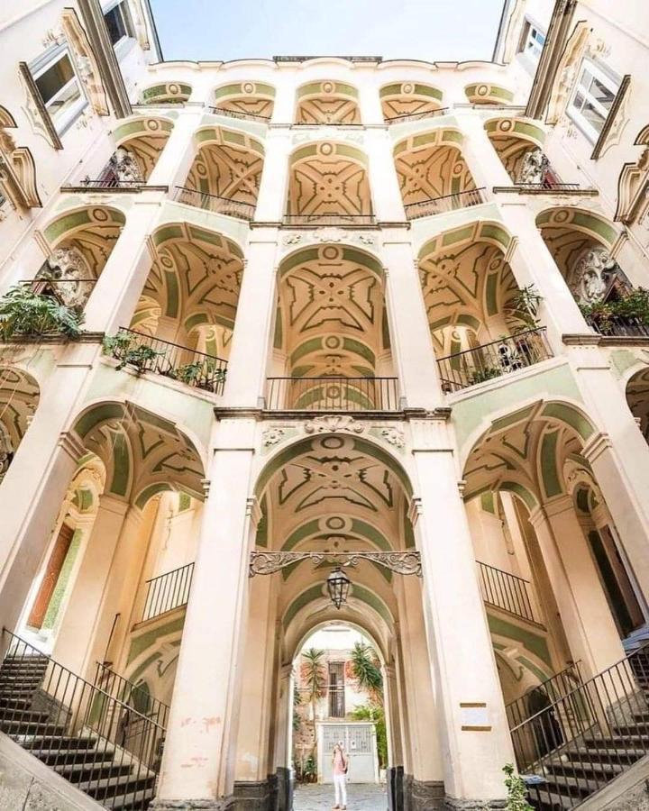 Appartement Dimora Via Col Vento à Naples Extérieur photo