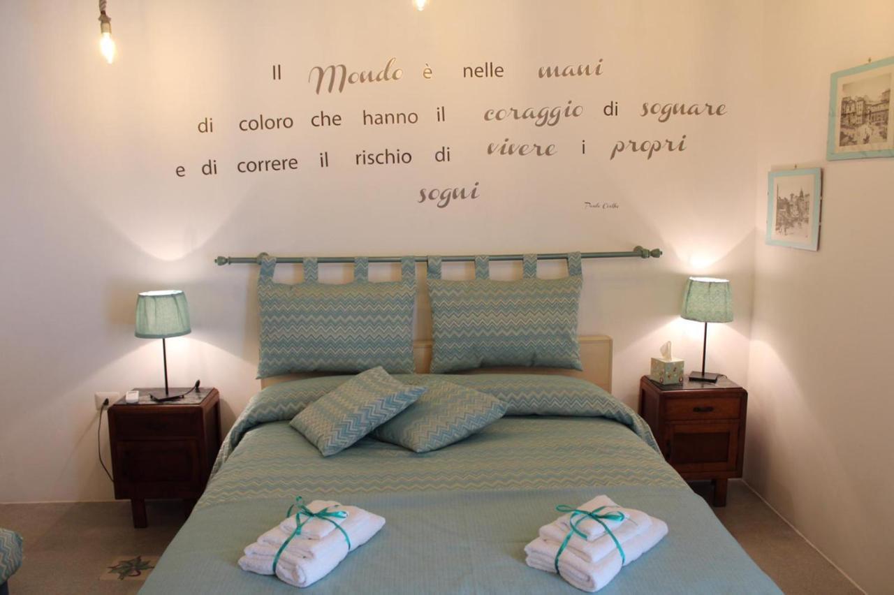 Appartement Dimora Via Col Vento à Naples Extérieur photo